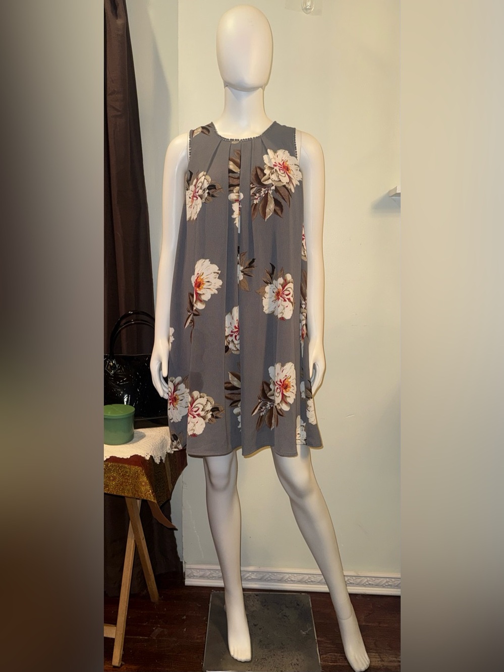 Umgee Gray Floral Keyhole Swing Dress with Cream & Pink Blooms